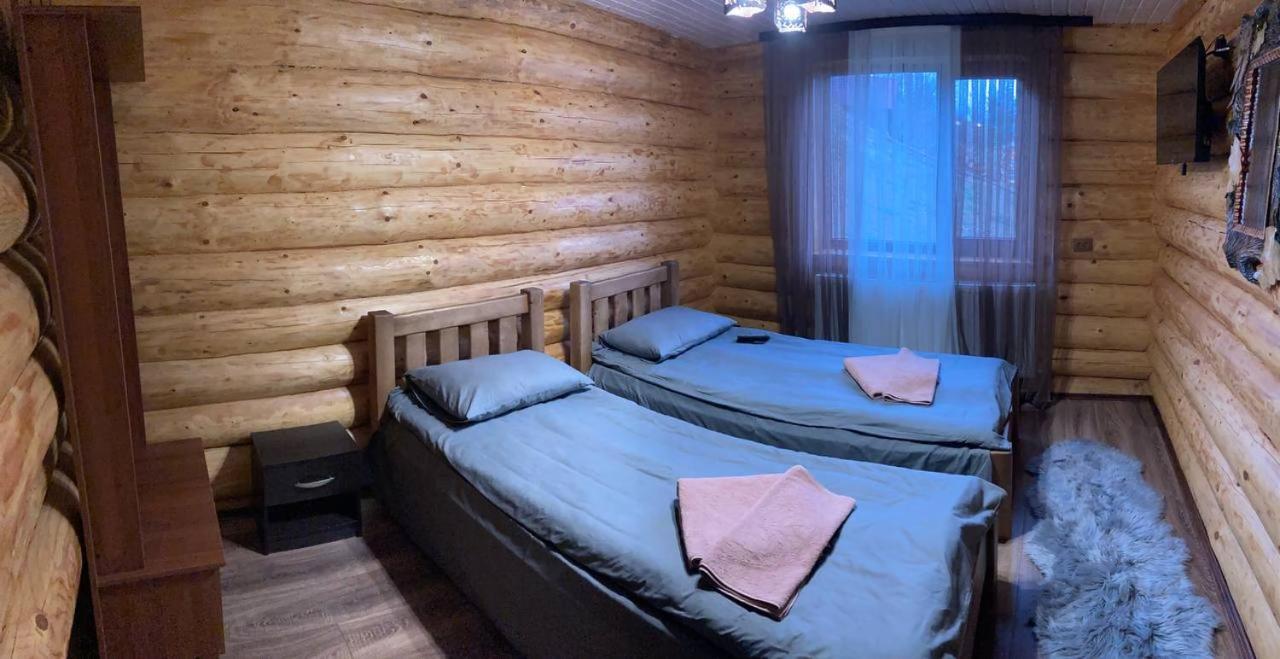 Садиба У Пасічника Guest House Pilipets Luaran gambar